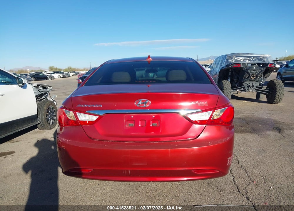 2013 HYUNDAI SONATA GLS VIN: 5NPEB4AC2DH524551