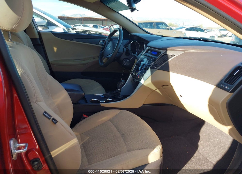 2013 HYUNDAI SONATA GLS VIN: 5NPEB4AC2DH524551