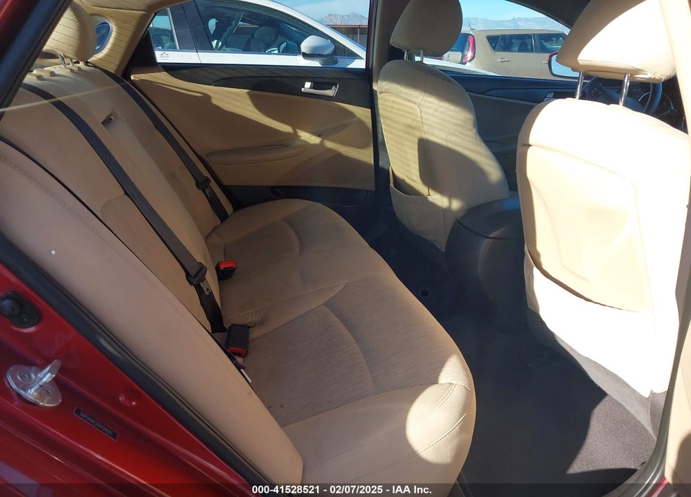 2013 HYUNDAI SONATA GLS VIN: 5NPEB4AC2DH524551