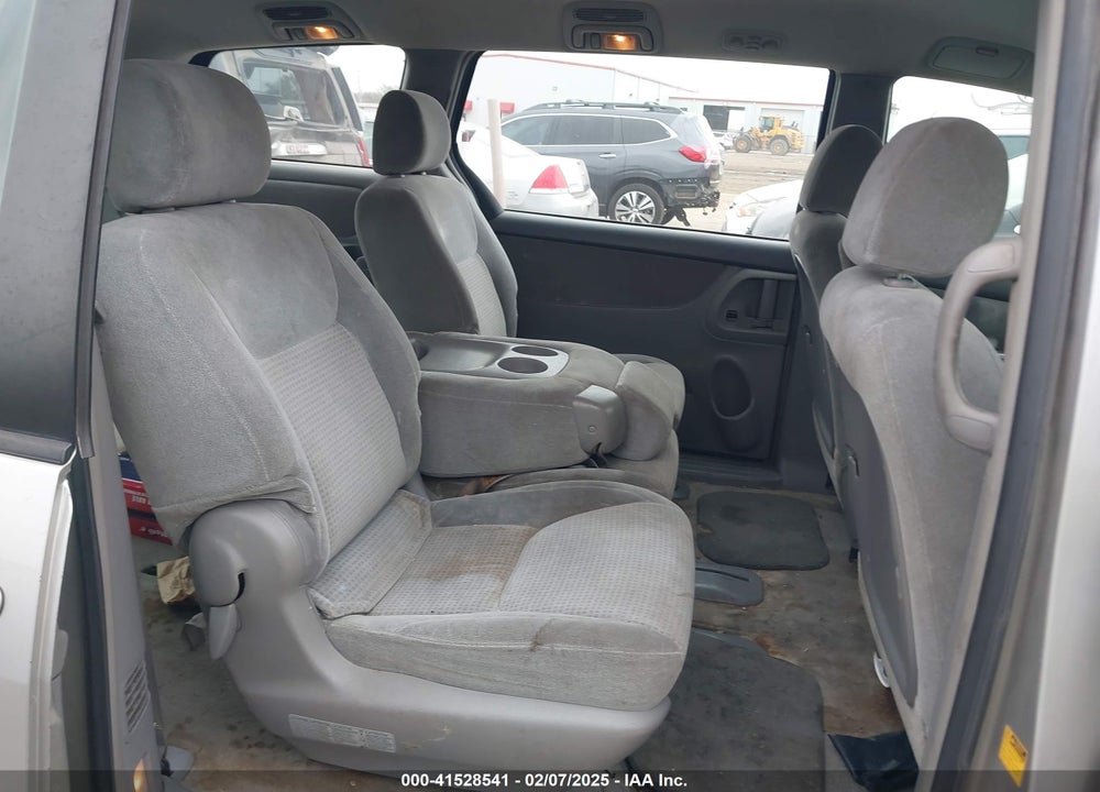 2006 TOYOTA SIENNA CE VIN: 5TDZA23C86S519096