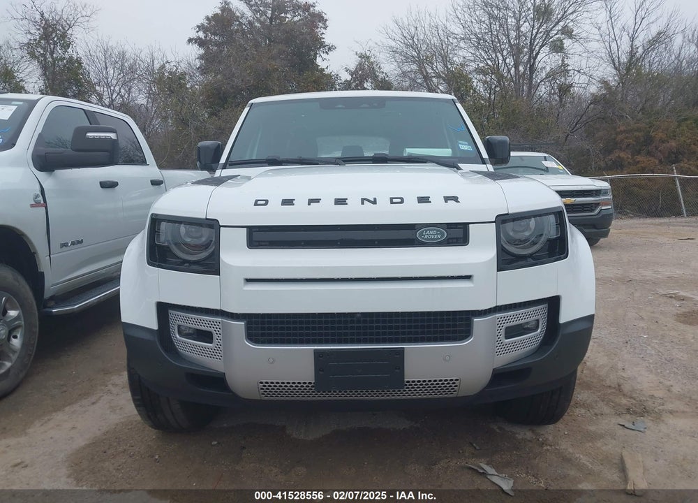 2025 LAND ROVER DEFENDER 110 P300 VIN: SALEJ7EX3S2384311
