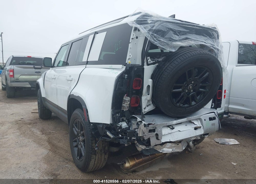 2025 LAND ROVER DEFENDER 110 P300 VIN: SALEJ7EX3S2384311