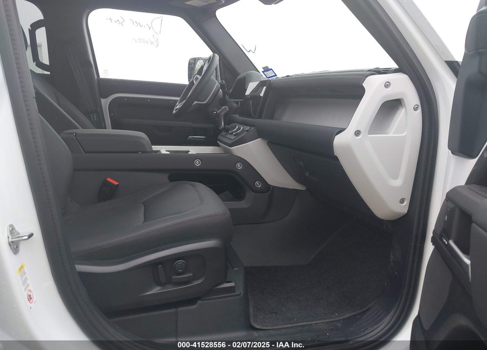 2025 LAND ROVER DEFENDER 110 P300 VIN: SALEJ7EX3S2384311