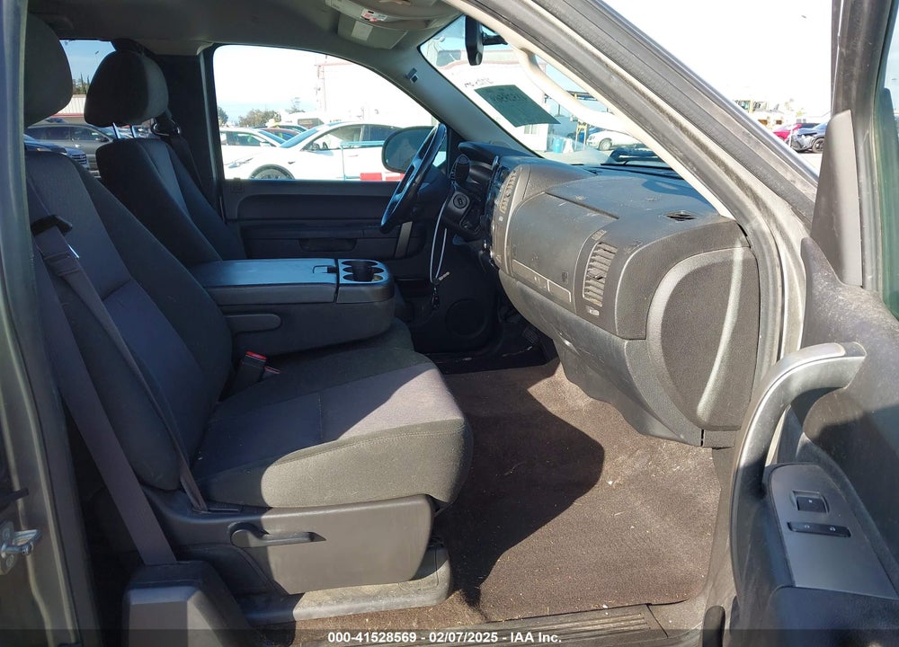 2013 CHEVROLET SILVERADO VIN: 1GCRKSE74DZ177543