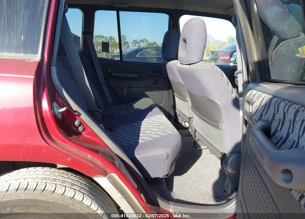 2000 TOYOTA RAV4 VIN: JT3GP10V7Y0045982
