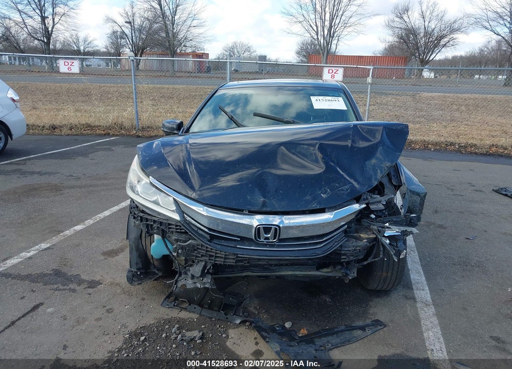 2017 HONDA ACCORD VIN: 1HGCR2F80HA090303