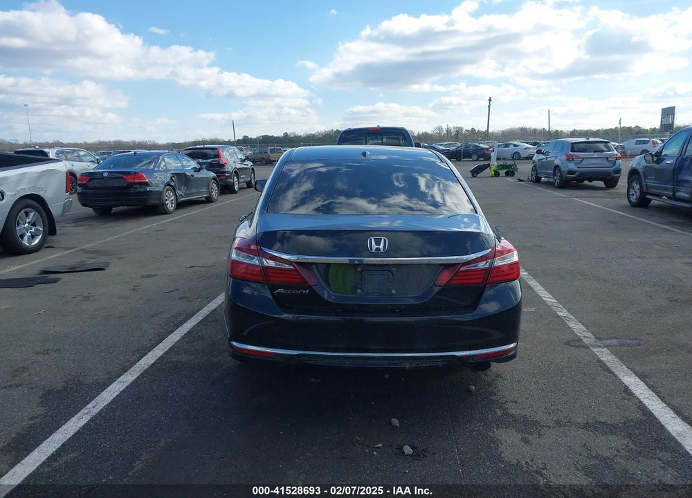2017 HONDA ACCORD VIN: 1HGCR2F80HA090303