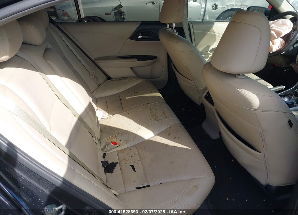 2017 HONDA ACCORD VIN: 1HGCR2F80HA090303