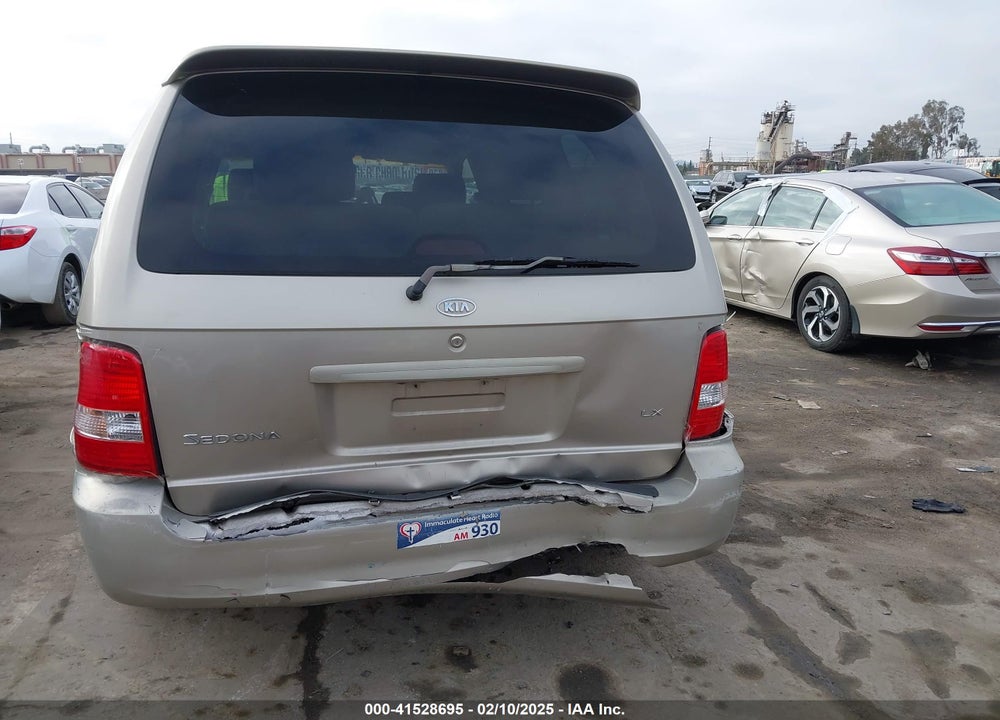 2005 KIA SEDONA EX/LX VIN: KNDUP132156693259