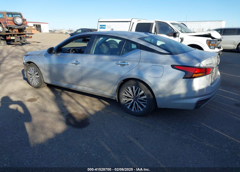 2024 NISSAN ALTIMA SV FWD VIN: 1N4BL4DV8RN326762