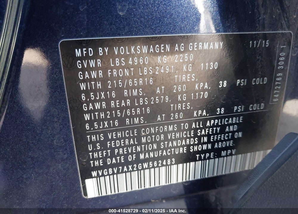 2016 VOLKSWAGEN TIGUAN VIN: WVGBV7AX2GW562483