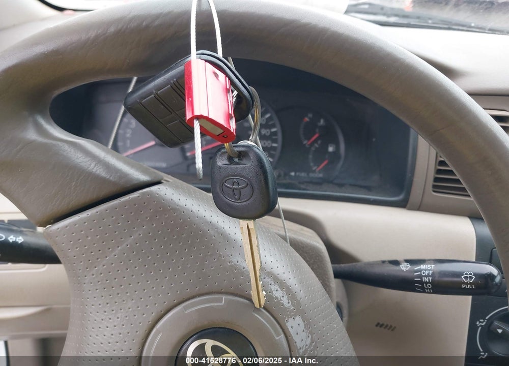 2008 TOYOTA COROLLA CE VIN: 1NXBR32EX8Z041101