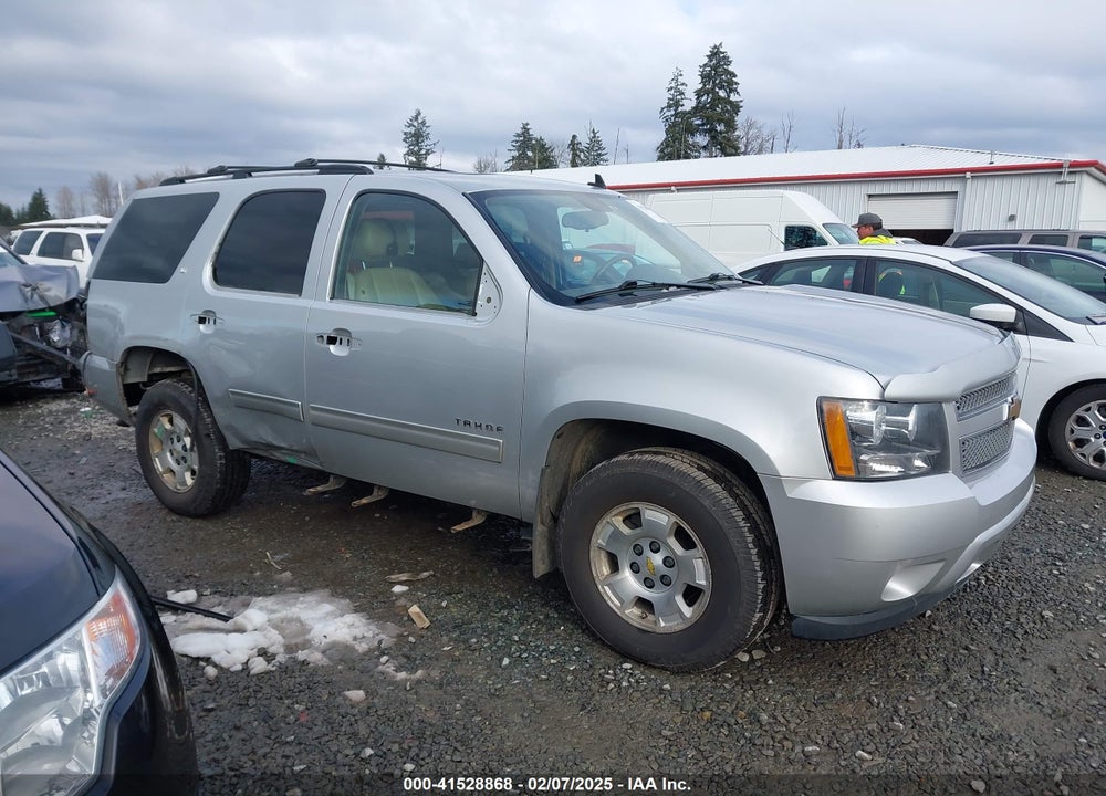 2011 CHEVROLET TAHOE VIN: 1GNSKBE02BR340604