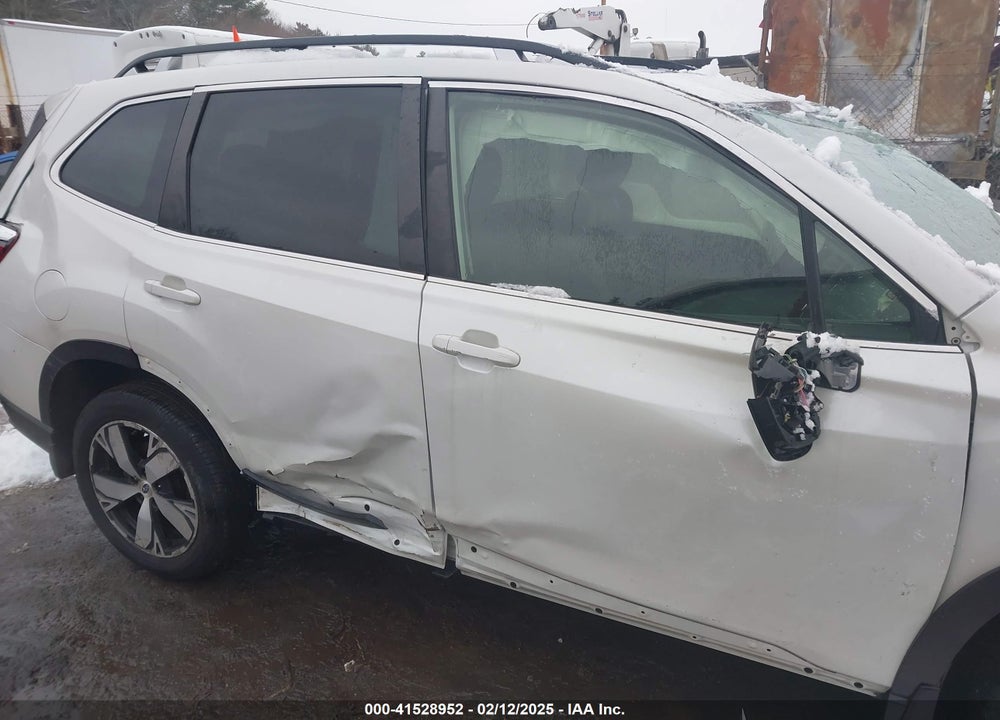 2021 SUBARU FORESTER TOURING VIN: JF2SKAXC4MH423438