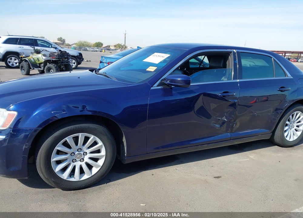 2014 CHRYSLER 300 VIN: 2C3CCAAG9EH382767