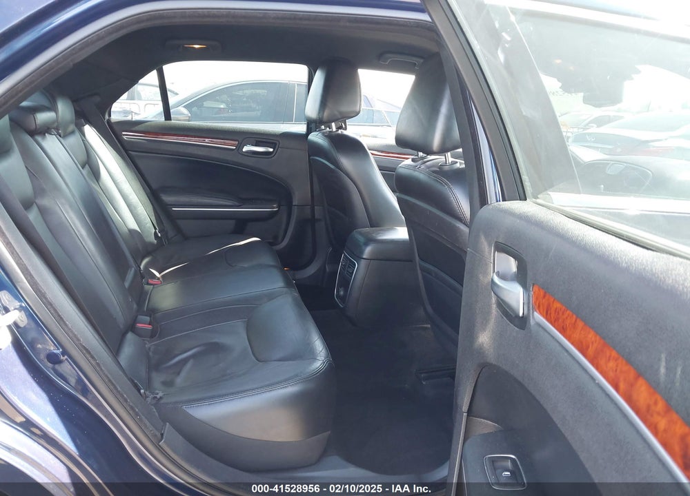 2014 CHRYSLER 300 VIN: 2C3CCAAG9EH382767