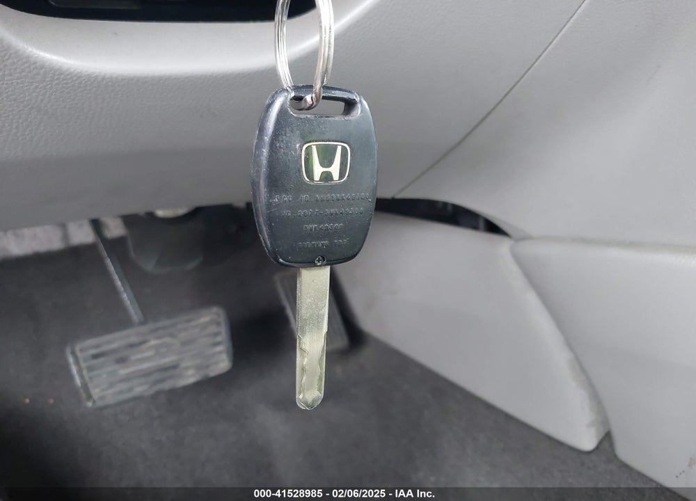 2008 HONDA ACCORD 2.4 EX-L VIN: JHMCP26818C067085