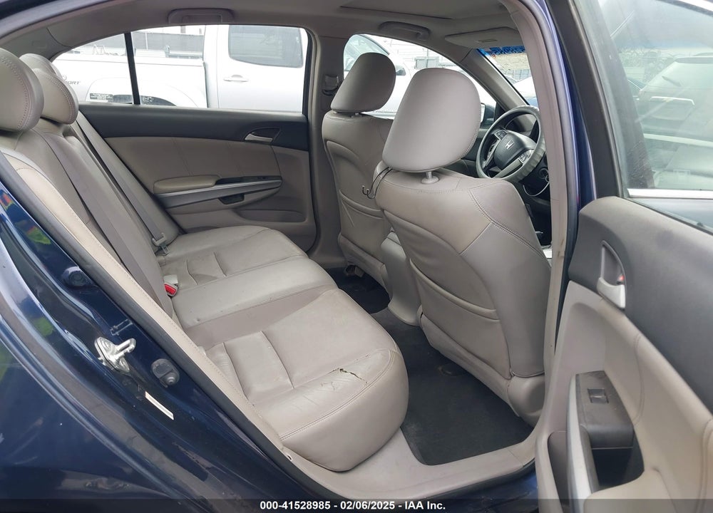 2008 HONDA ACCORD 2.4 EX-L VIN: JHMCP26818C067085