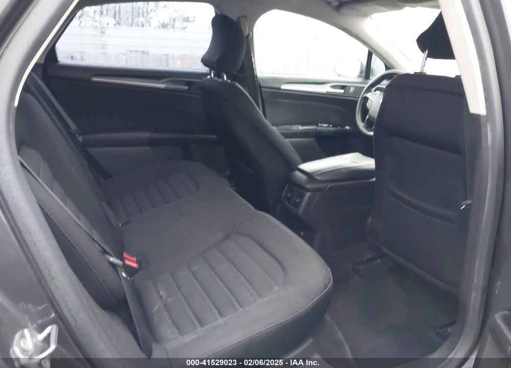 2015 FORD FUSION SE VIN: 3FA6P0H79FR280636