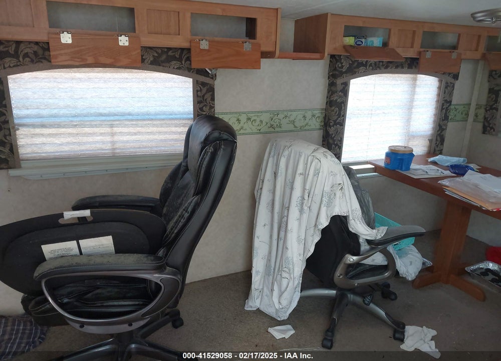 2006 ROCKWOOD OTHER VIN: 4X4TRLG246D810450