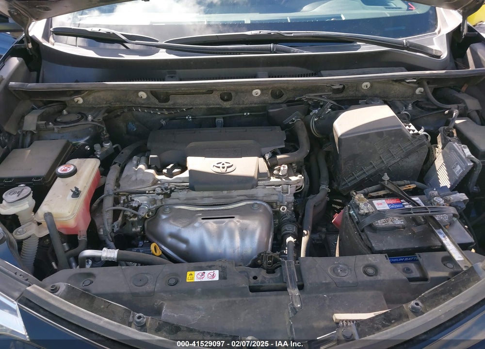 2018 TOYOTA RAV4 SE VIN: JTMNFREV7JJ738158