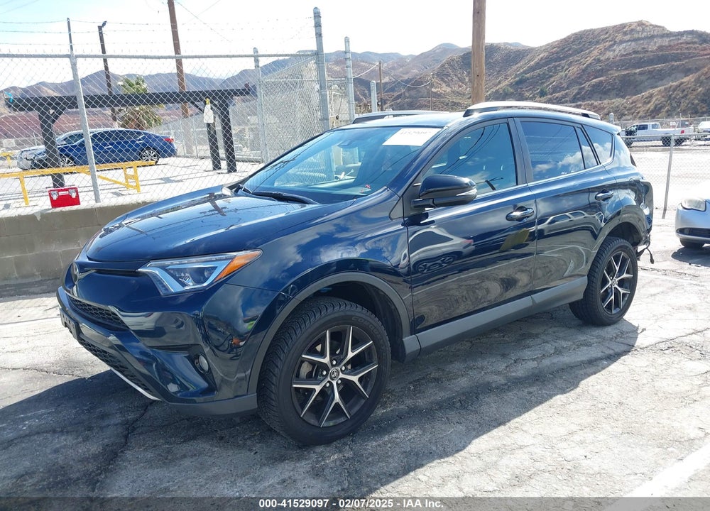 2018 TOYOTA RAV4 SE VIN: JTMNFREV7JJ738158
