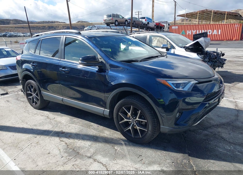 2018 TOYOTA RAV4 SE VIN: JTMNFREV7JJ738158