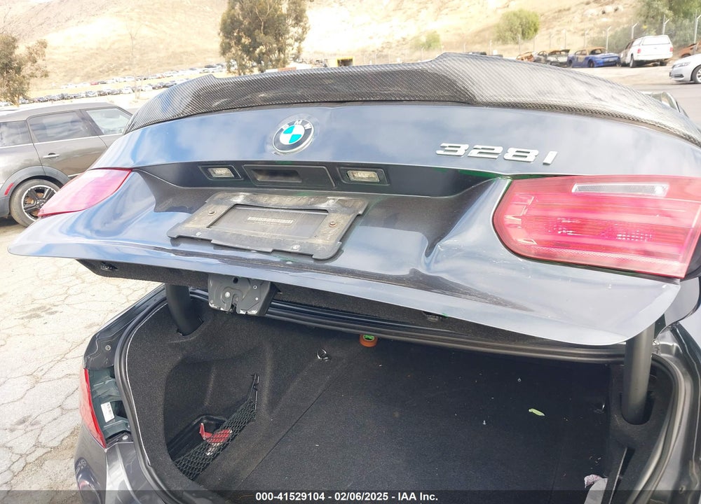 2012 BMW 328I VIN: WBA3A5G59CNP15355