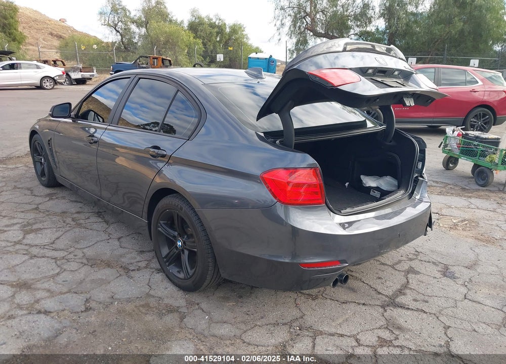 2012 BMW 328I VIN: WBA3A5G59CNP15355