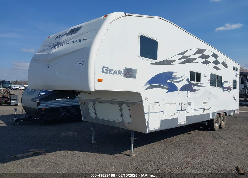 2007 GEAR BOX M-335FS TOY HAULER VIN: 4CE7F332471509986