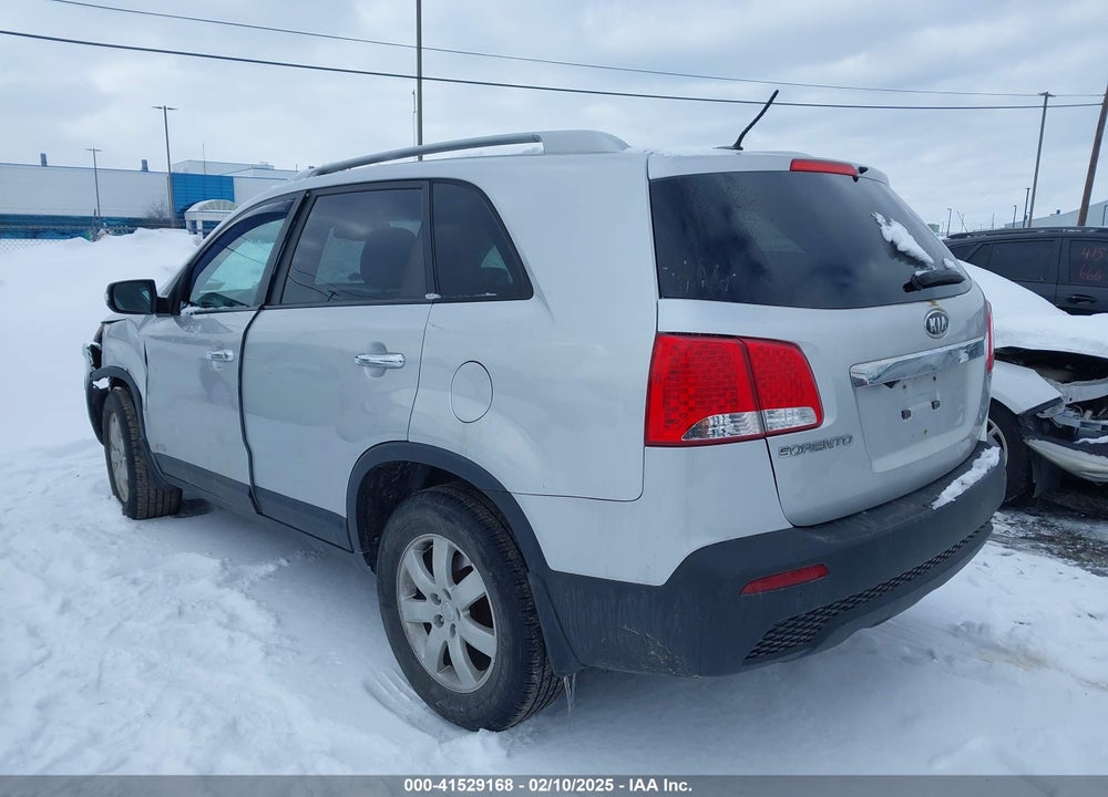 2011 KIA SORENTO LX VIN: 5XYKTCA17BG054448