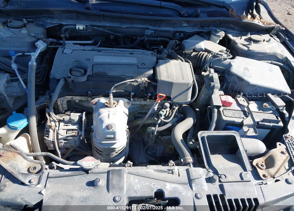 2015 HONDA ACCORD VIN: 1HGCR2F37FA222202