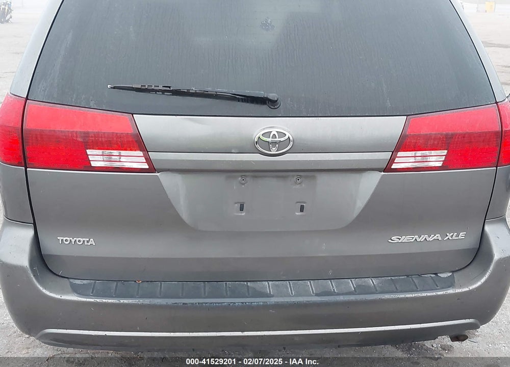2005 TOYOTA SIENNA XLE VIN: 5TDZA22C85S311722