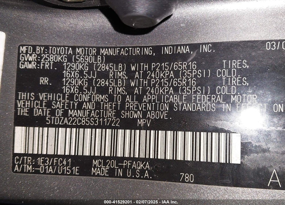 2005 TOYOTA SIENNA XLE VIN: 5TDZA22C85S311722