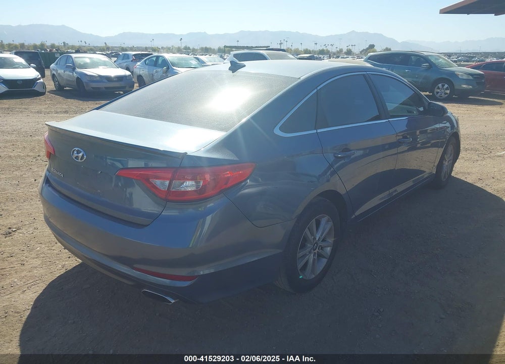 2015 HYUNDAI SONATA VIN: 5NPE24AF5FH121984