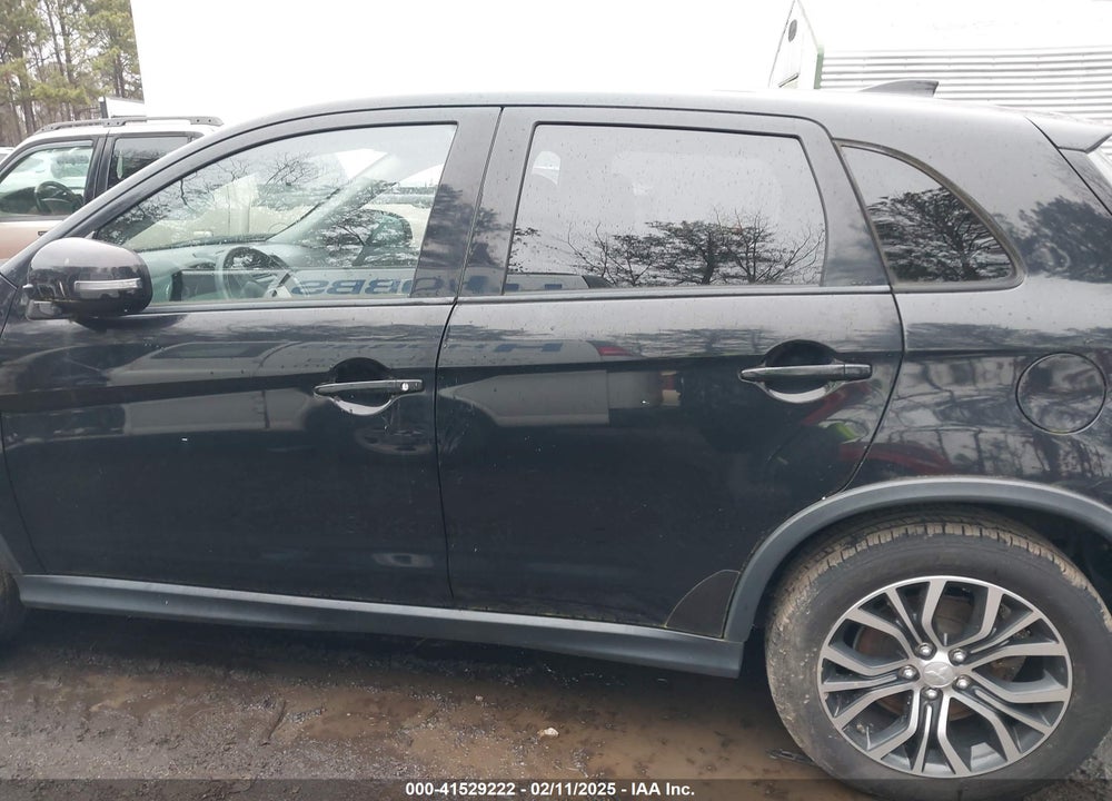 2017 MITSUBISHI OUTLANDER SPORT VIN: JA4AR3AW5HZ017733