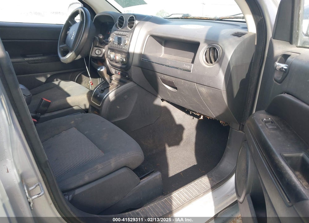 2010 JEEP COMPASS SPORT VIN: 1J4NT4FB2AD608958