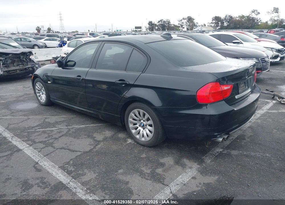 2009 BMW 328 VIN: WBAPH53589A438264