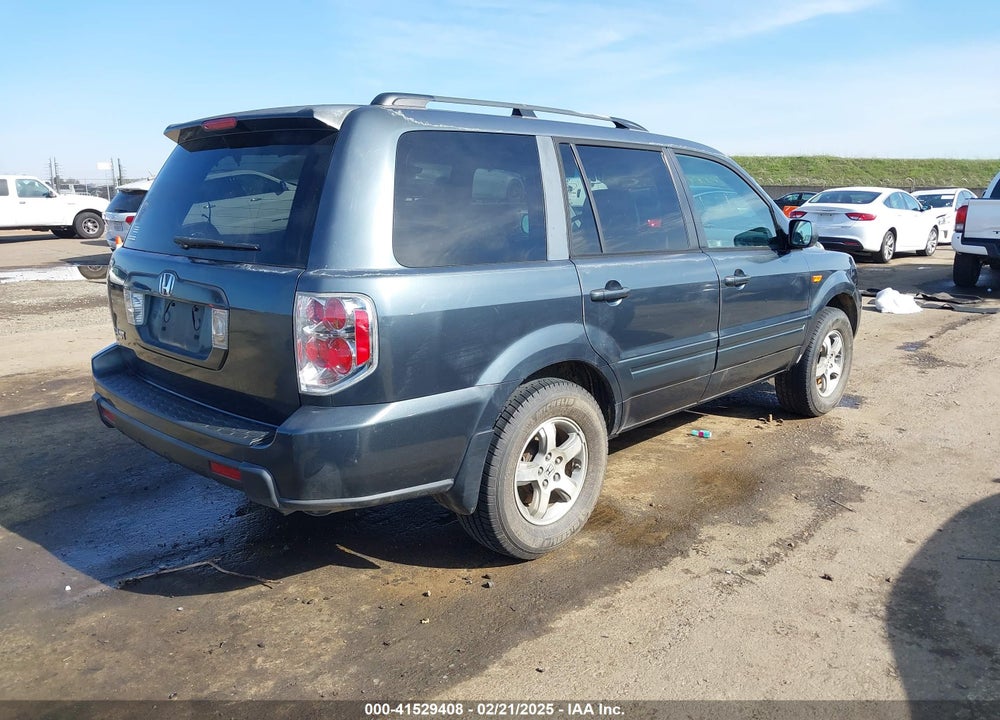 2006 HONDA PILOT VIN: 5FNYF28546B015821