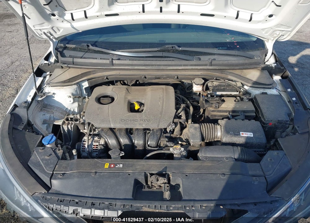2019 HYUNDAI ELANTRA VIN: 5NPD74LF3KH454978