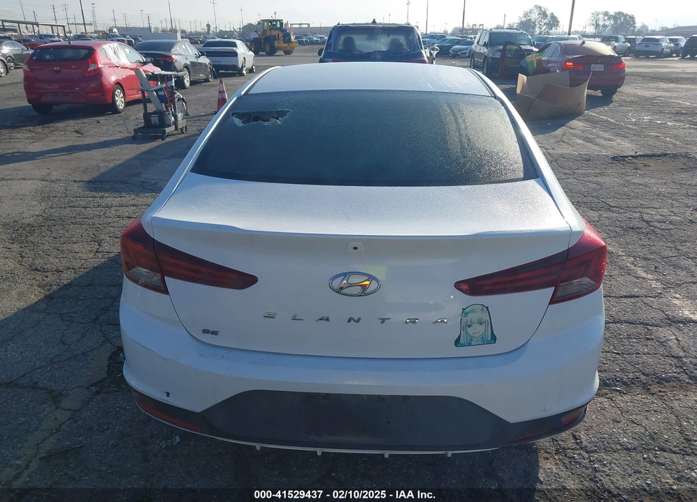 2019 HYUNDAI ELANTRA VIN: 5NPD74LF3KH454978