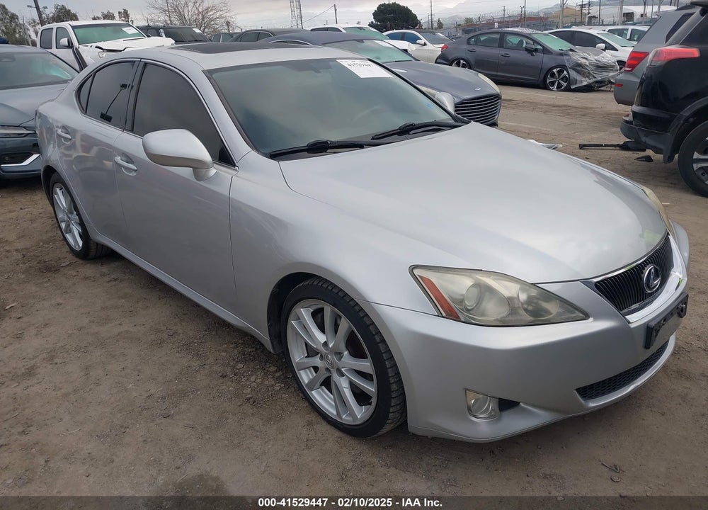 2007 LEXUS IS 350 VIN: JTHBE262972011123