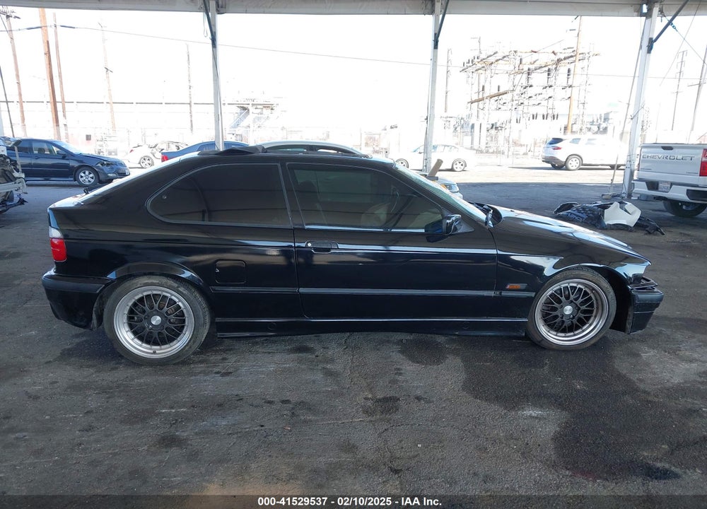 1996 BMW 318 VIN: WBACG8324TAU38424
