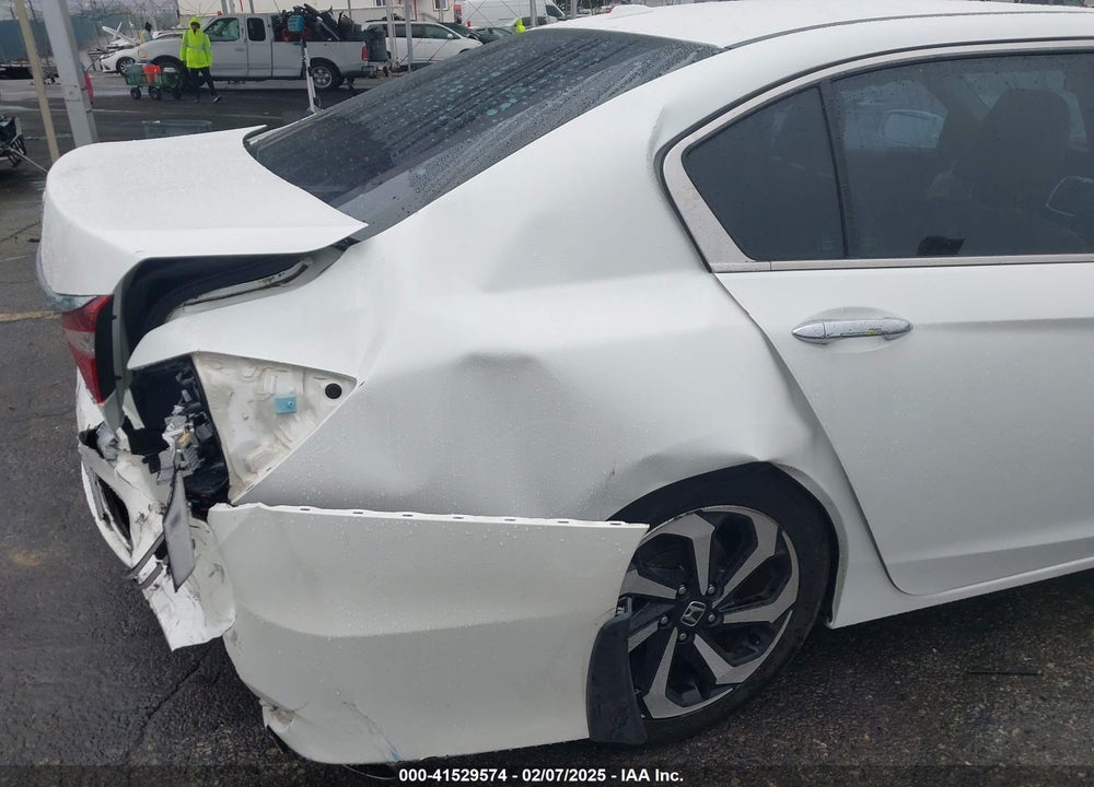 2016 HONDA ACCORD VIN: 1HGCR3F08GA034978