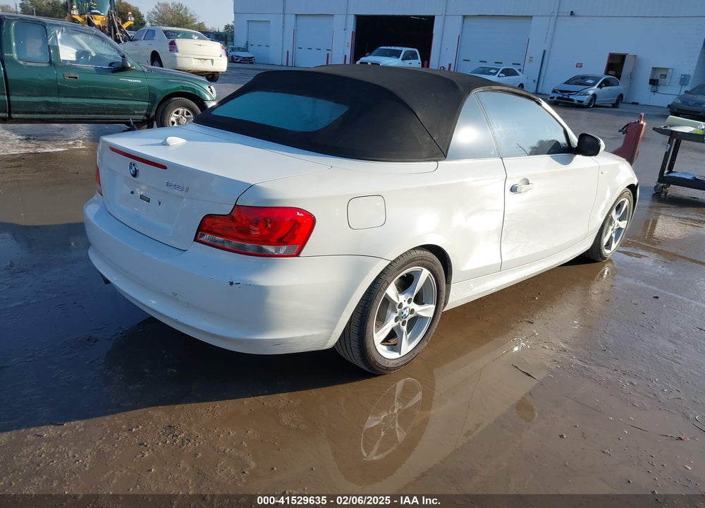2012 BMW 128 VIN: WBAUL7C54CVM83649