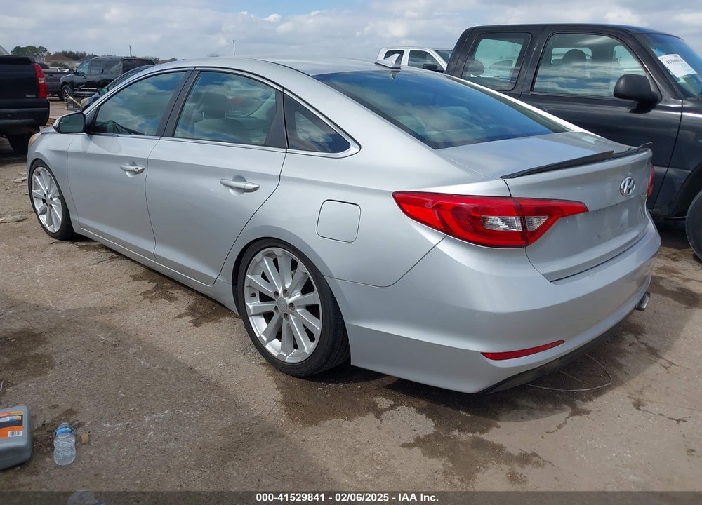 2016 HYUNDAI SONATA VIN: 5NPE24AF1GH322699