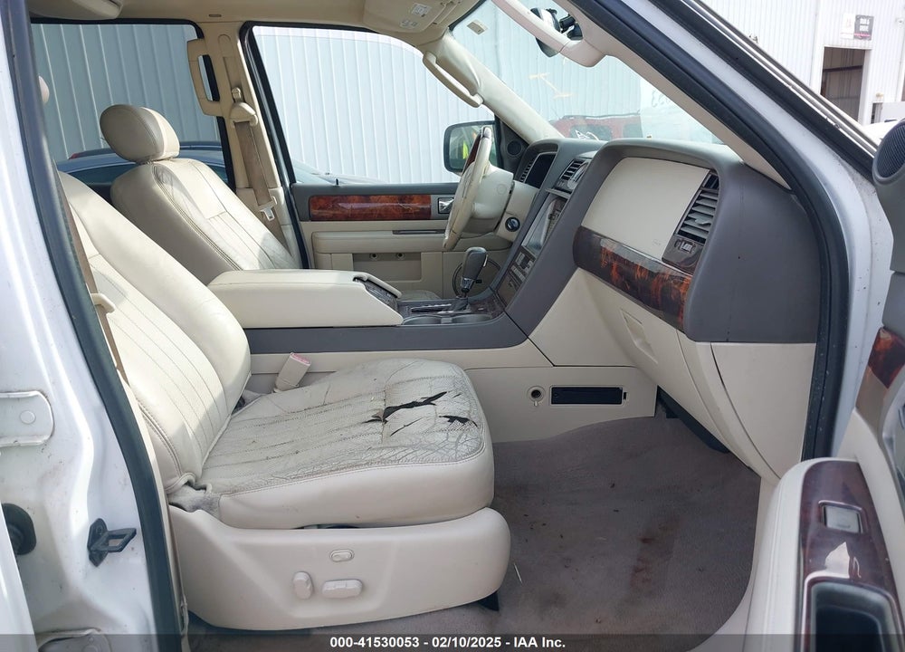 2004 LINCOLN NAVIGATOR VIN: 5LMFU27R84LJ33410