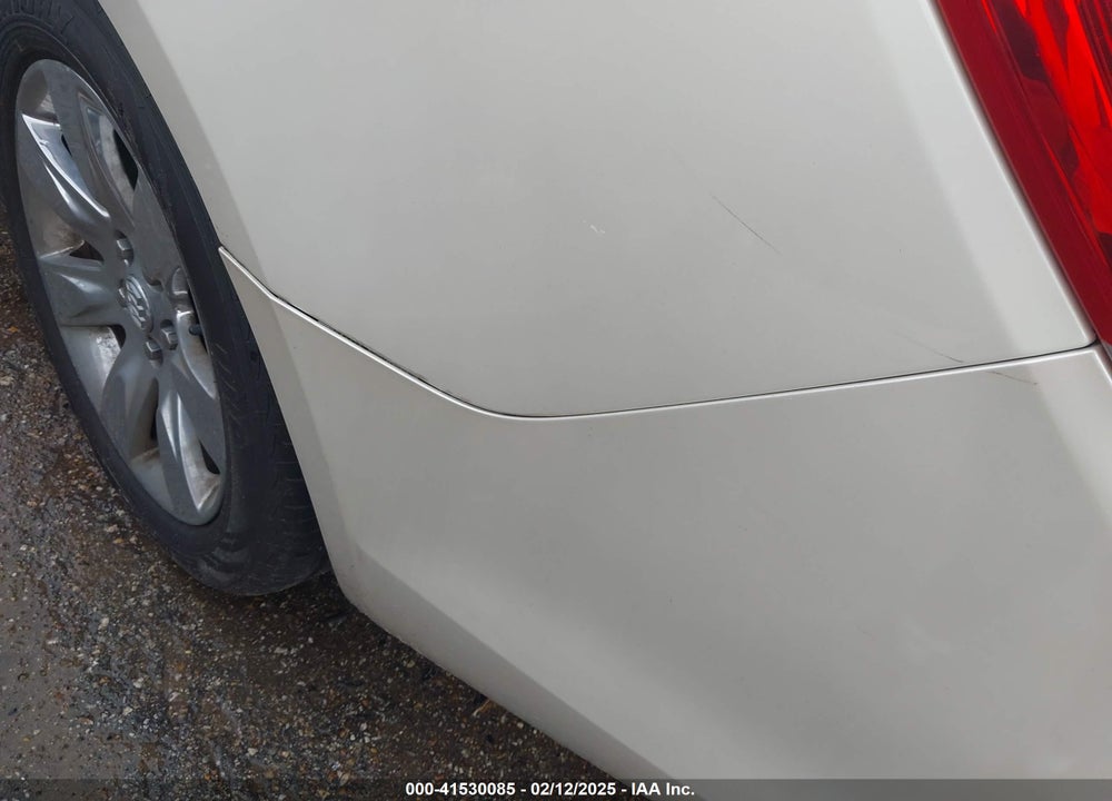 2010 BUICK LACROSSE VIN: 1G4GE5EV5AF293258