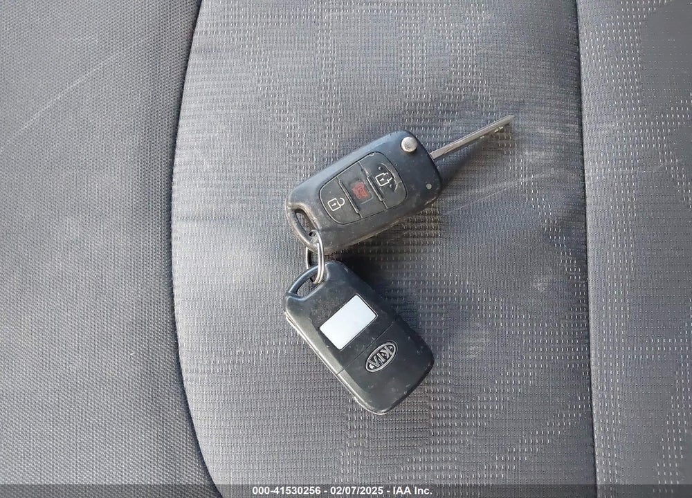 2013 KIA RIO VIN: KNADM4A37D6272812