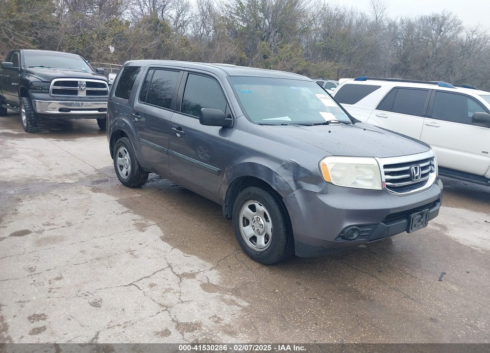 2015 HONDA PILOT LX VIN: 5FNYF3H23FB009018